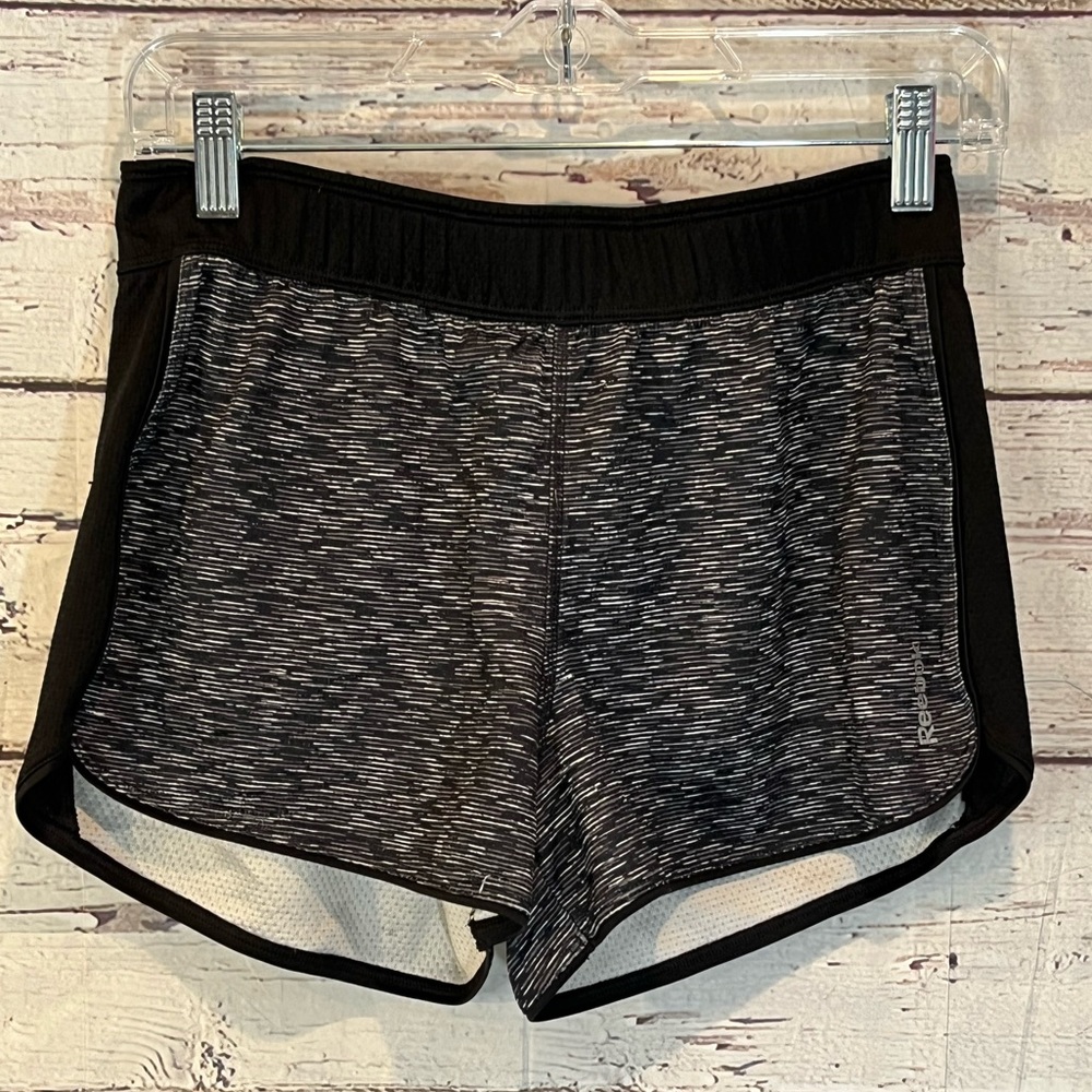 REEBOK Shorts Activewear Black & White-Small